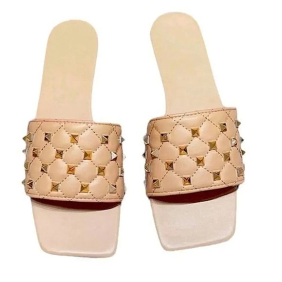 Square Toe Quilted Studded Beige Sandals Size 9.5 - Picture 8 of 8